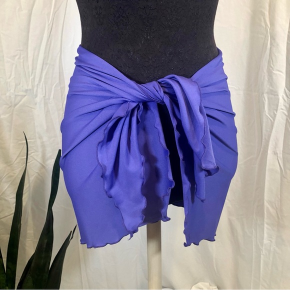 ❤️ LAST DAY Vintage 1990s Catalina Bra-Style Bikini Top w/ Matching Sarong - Picture 3 of 13